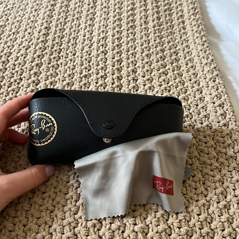 Ray-Ban aviator glasses - Picture 3 of 3